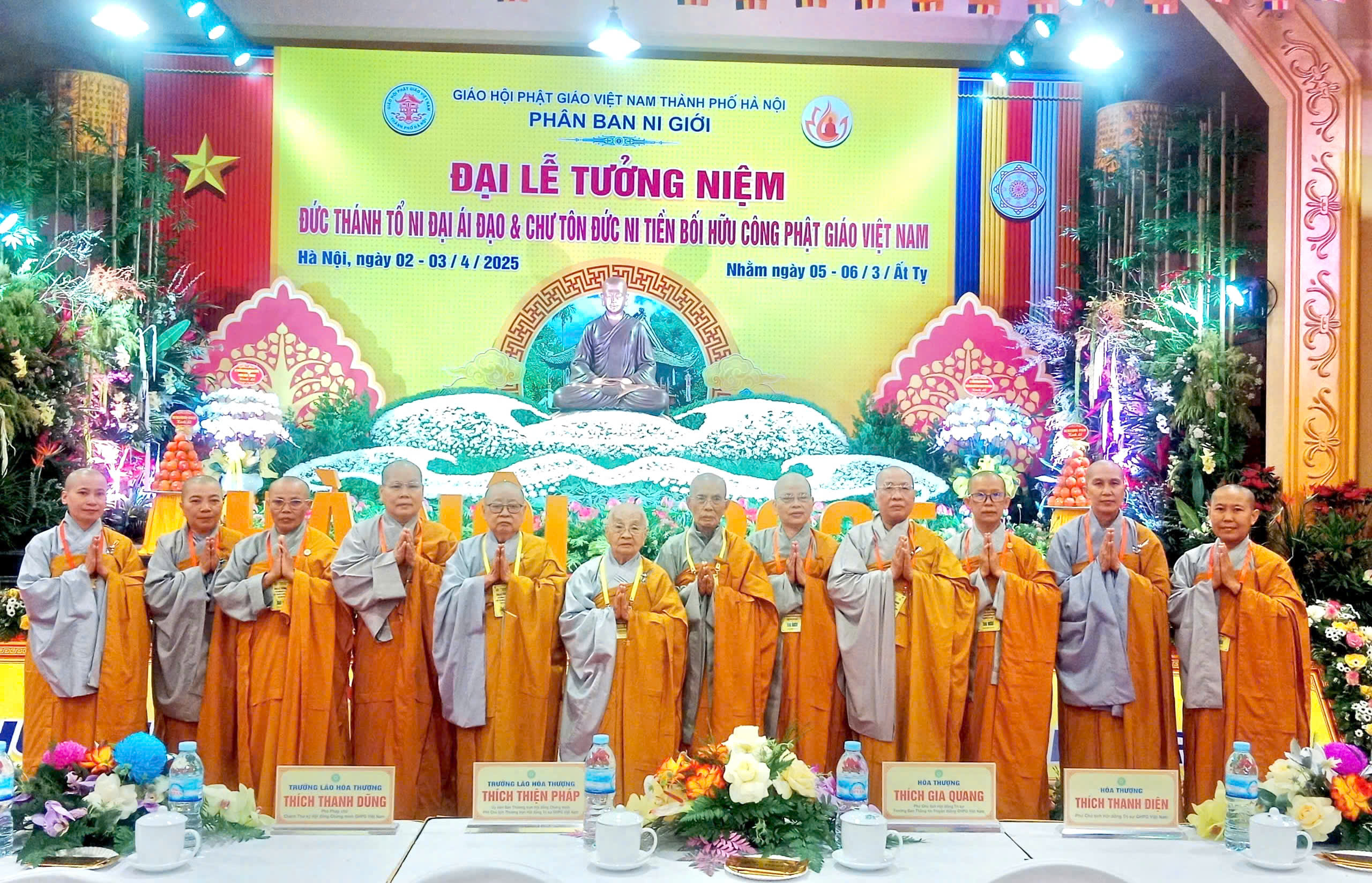 Phân Ban Ni giới tỉnh Bình Định tham dự Đại Lễ Tưởng Niệm Đức Thánh Tổ Ni Đại Ái Đạo tại TP. Hà Nội